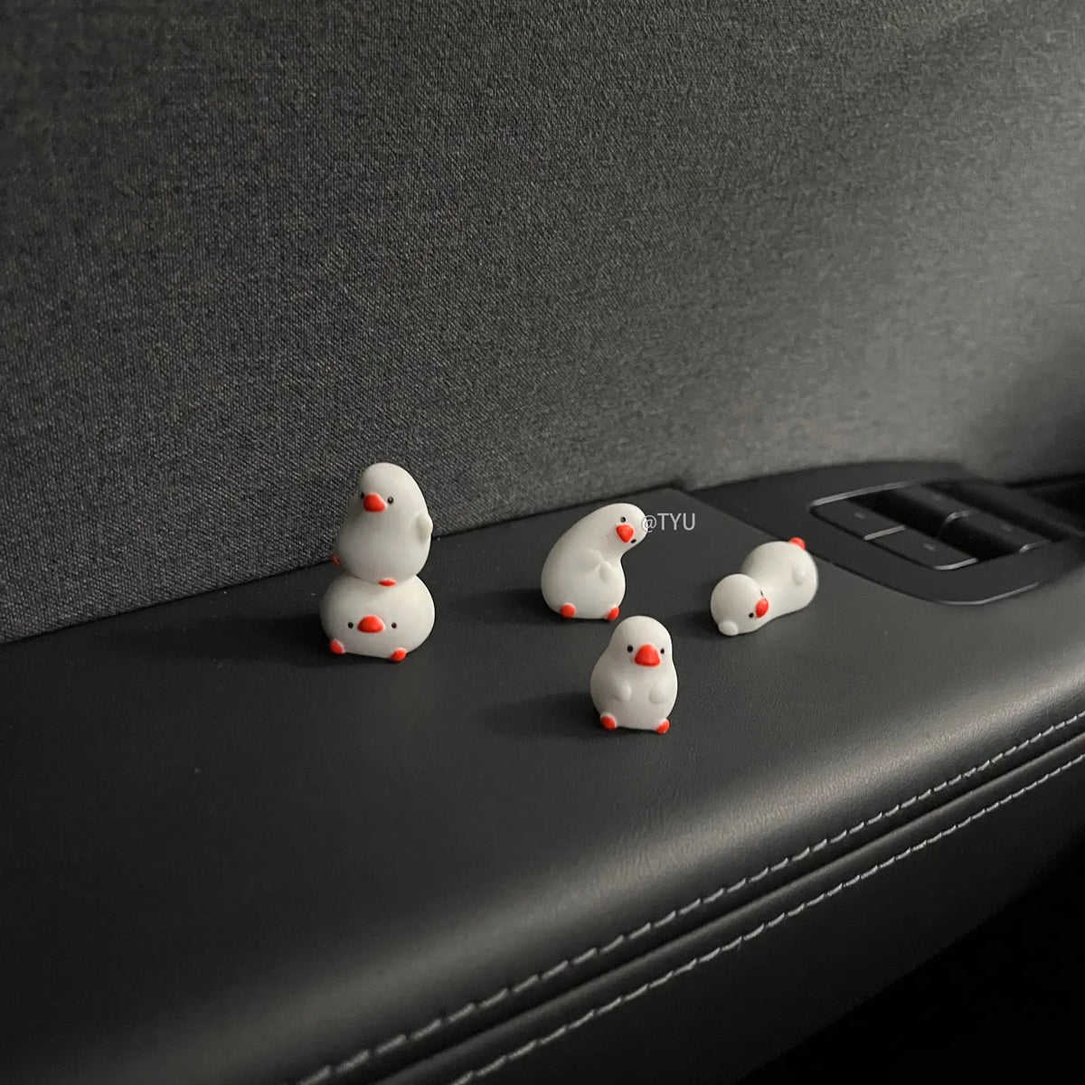 5-Piece Cute Duck Car Ornaments Set