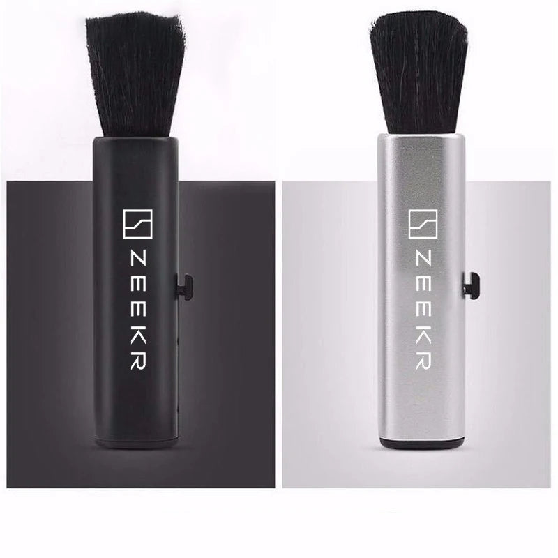 Zeekr Cleaning Brush and Towel Set