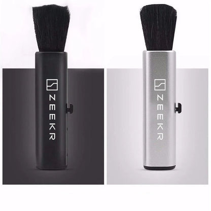 Zeekr Cleaning Brush and Towel Set