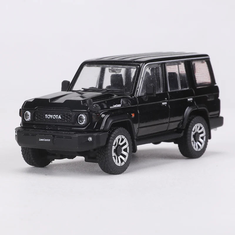 Toyota Land Cruiser LC76 / LC70 SUV – Model Car - Black right