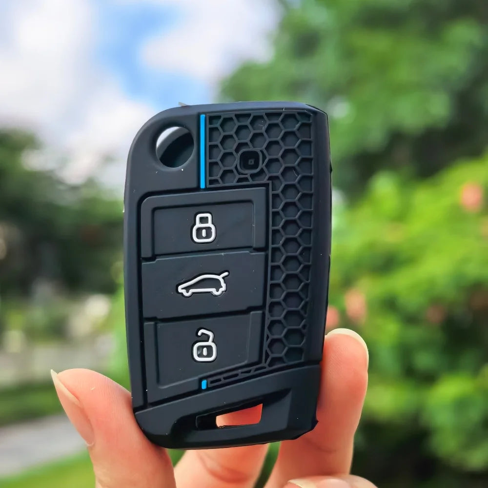 VW Golf 7 & Skoda Octavia Key Case — Red or Blue Trim - Blue