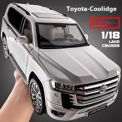 Toyota Land Cruiser LC300 – Alloy Diecast SUV Model Car - white