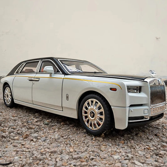 1:18 Rolls-Royce Phantom Diecast Model Car – Alloy Pull-Back Toy with Lights & Sound
