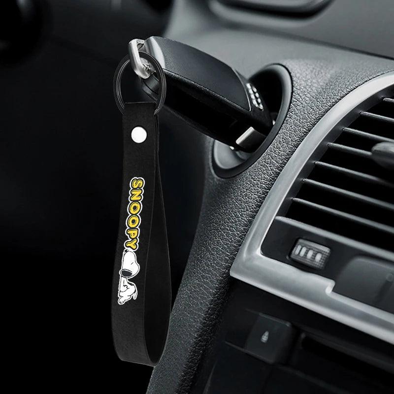 Snoopy Silicone Car Keychain - Cute Cartoon Key Ring Holder Strap