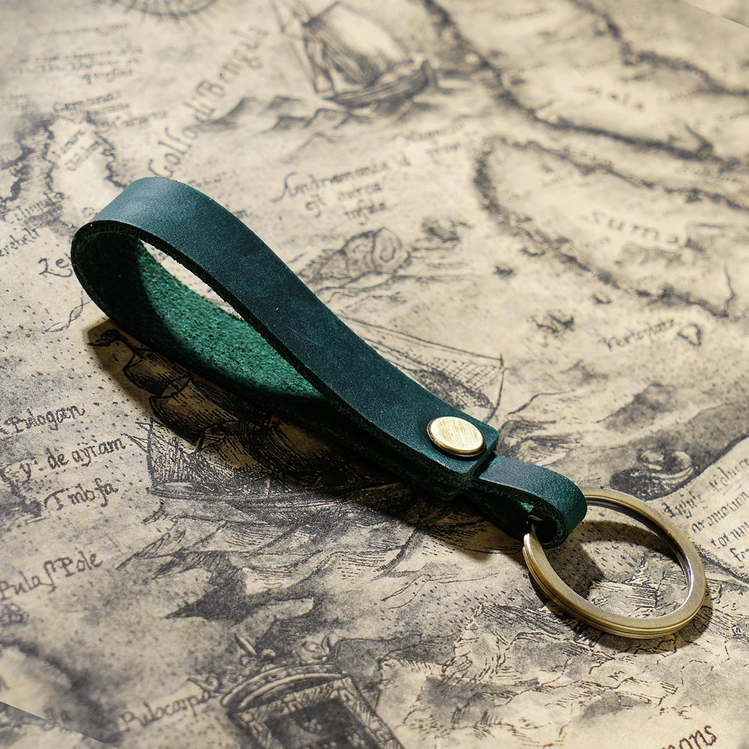 Top Grain Leather Keyring — Minimalist, 7 Colours - green