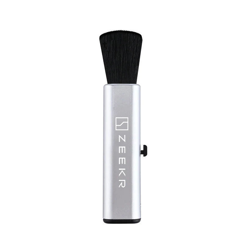 Zeekr Cleaning Brush and Towel Set