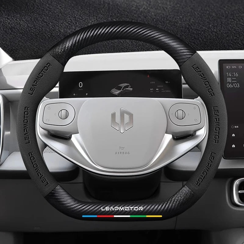 Leapmotor B10  Suede & Carbon Fiber Steering Wheel Cover
