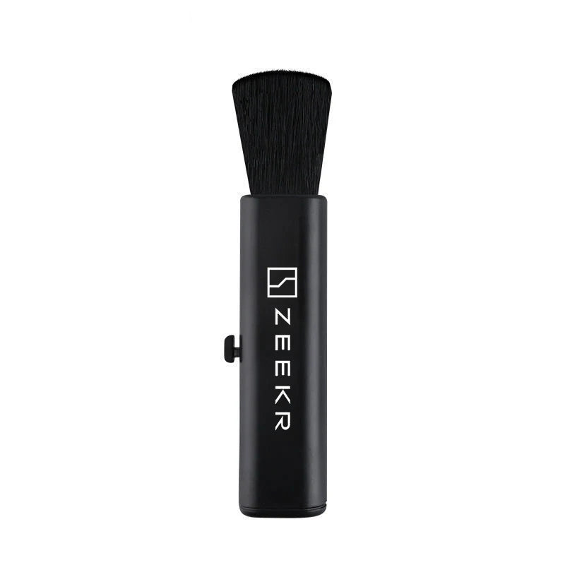 Zeekr Cleaning Brush and Towel Set