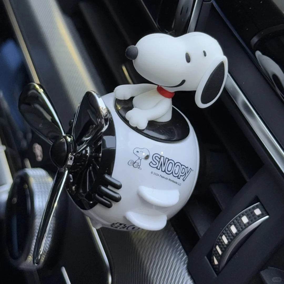 Snoopy Car Air Freshener – Rotating Head Vent Clip Aroma Diffuser - white