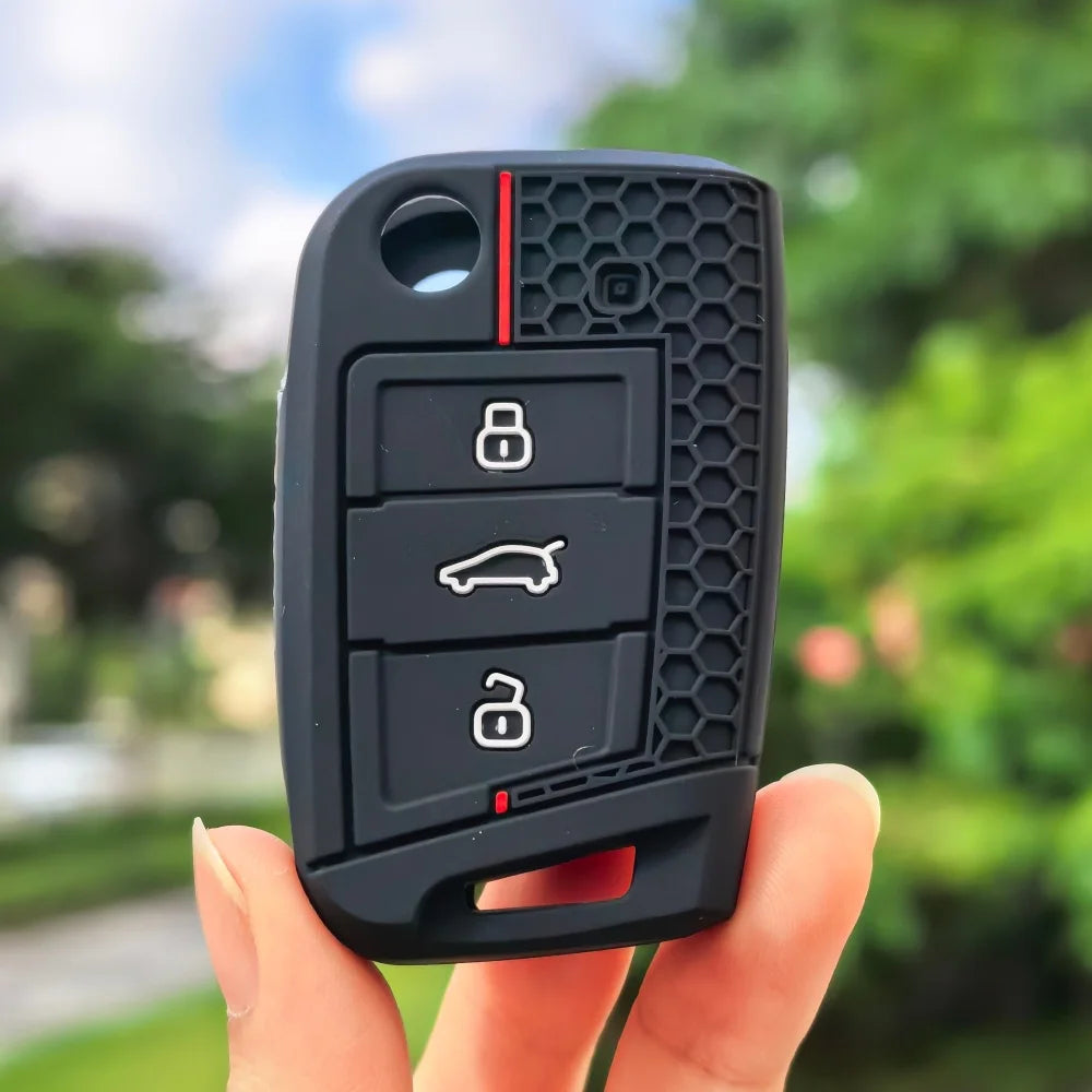 VW Golf 7 & Skoda Octavia Key Case — Red or Blue Trim