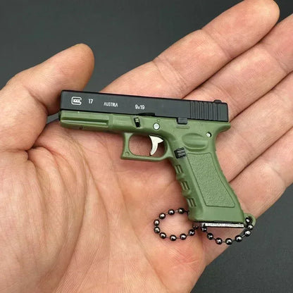 1:3 Scale G17 Metal Keychain - Tactical Mini Replica Pendant Gift