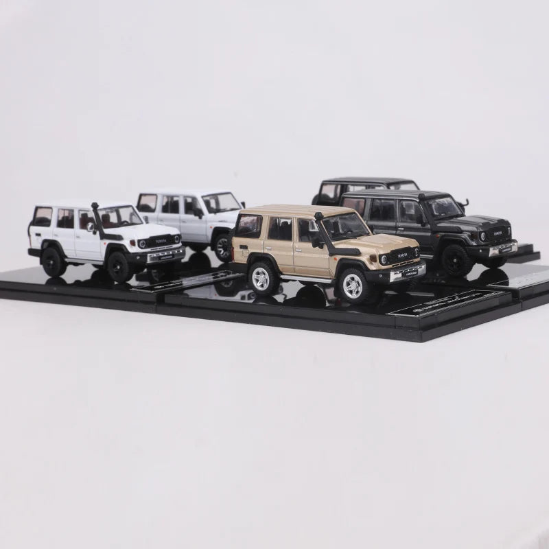 Toyota Land Cruiser LC76 / LC70 SUV – Model Car - Black right